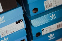 Chaussures Adidas
