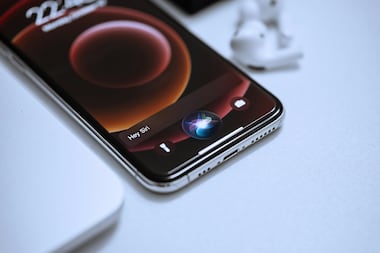 Vie privée : Apple accepte de régler le procès sur Siri mais rejette les accusations de surveillance