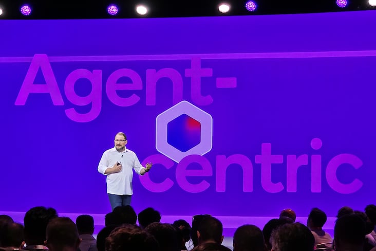 Cristiano Amon parle d'agents au Snapdragon Tech Summit 2025